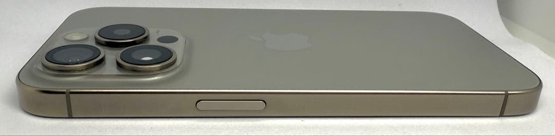 【液晶漏れ】iPhone15pro 128GB ナチュラル