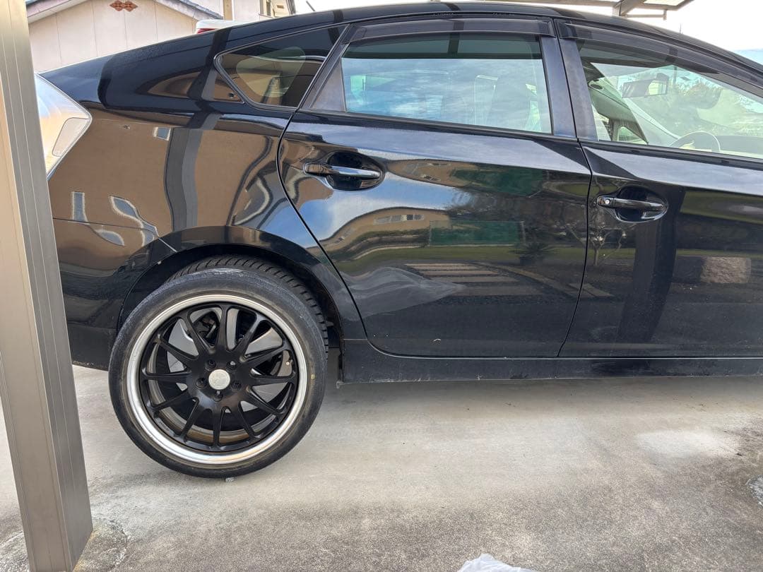 プリウス　ホイール　18インチ　ワーク