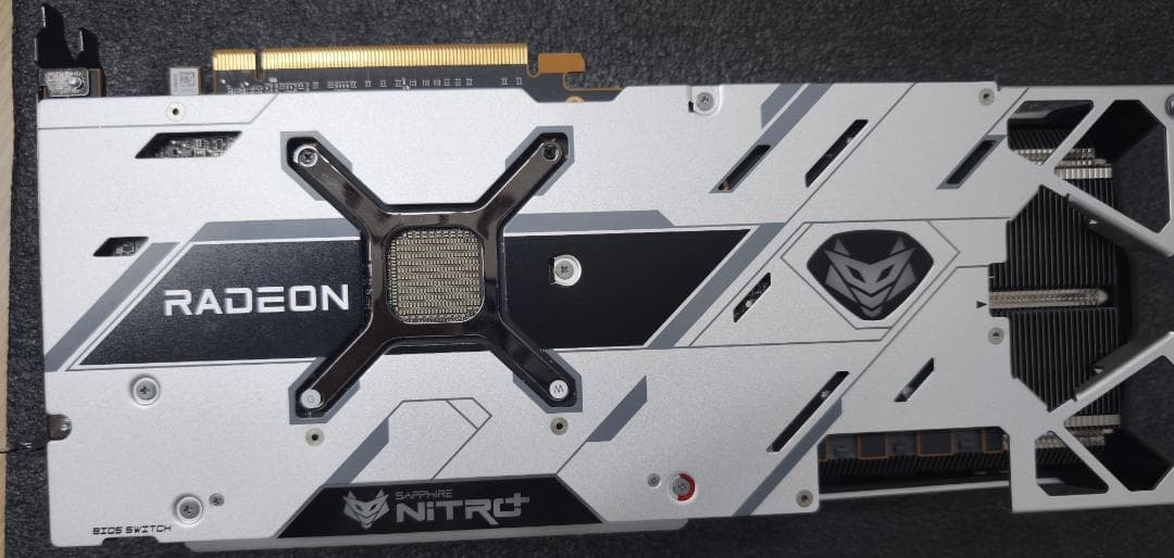 グラフィックボード・グラボ・ビデオカード Sapphire Radeon RX NITRO 6950 XT 16GB