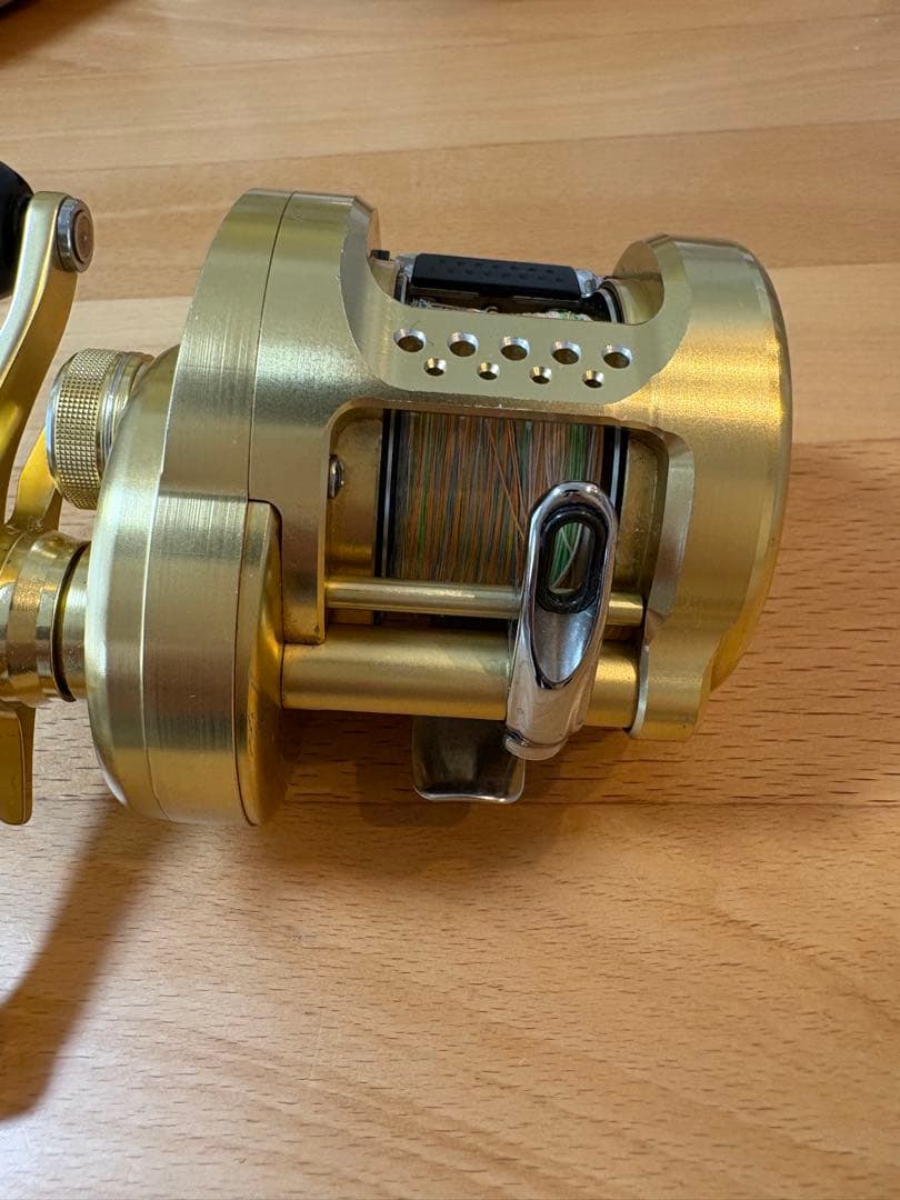 SHIMANO 15カルカッタコンクエスト300