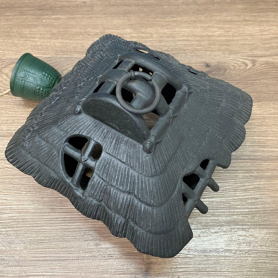 A-5 昭和レトロ 南部鉄器 風鈴 茅葺屋根 伝統工芸 南部砂鉄 鉄鈴