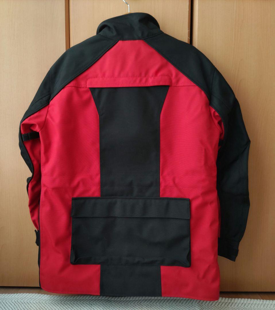 バーバリー　未使用　ナイロンジャケット　新タグ　Mサイズ