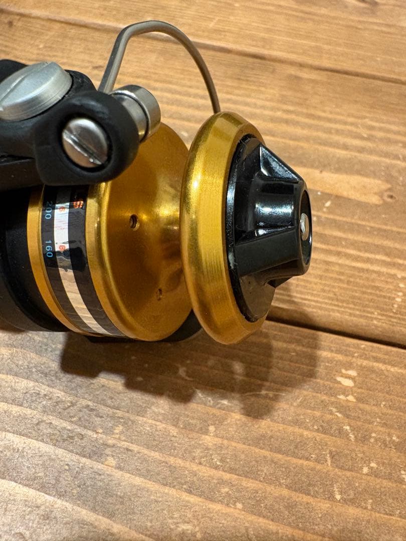 PENN 4300SS スピニングリール