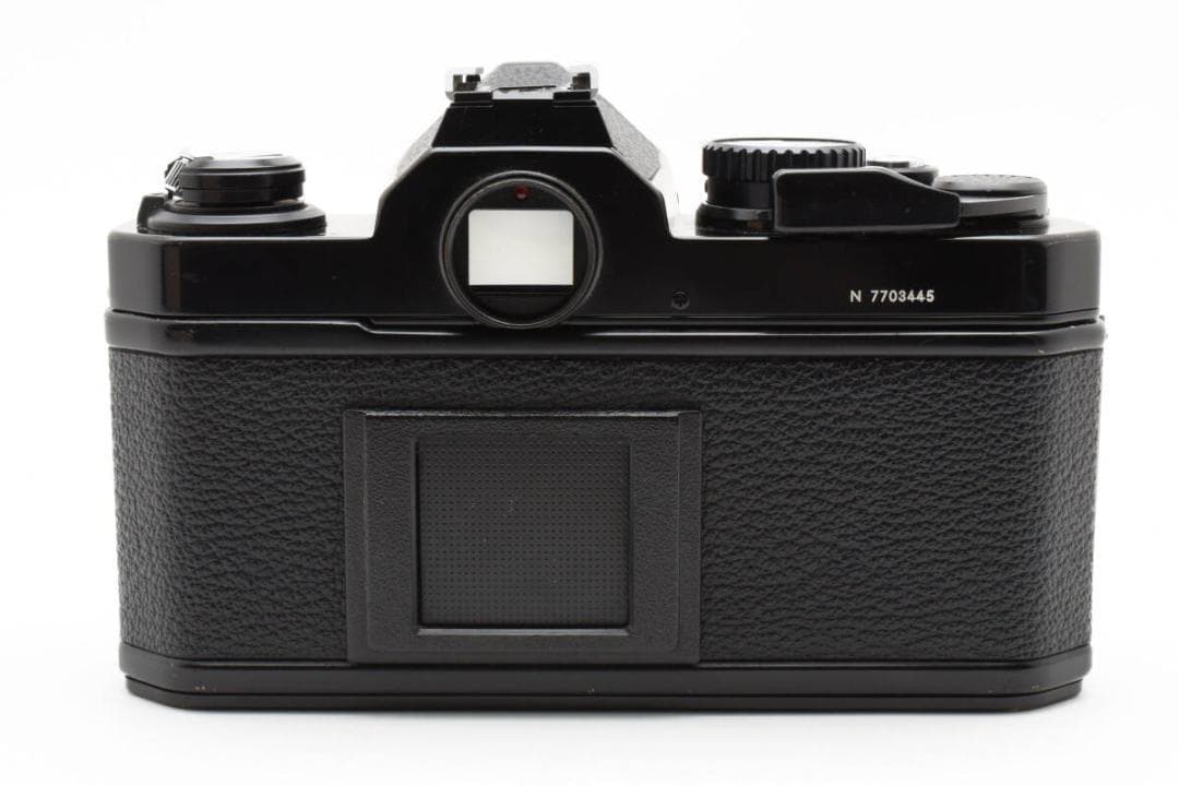 フィルムカメラ Nikon New FM2 Nikkor Ai-s 105/2.8 #544