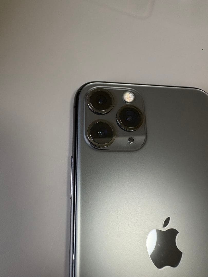 iPhone11pro 本体 64GB スペースグレー 目立つ傷なし