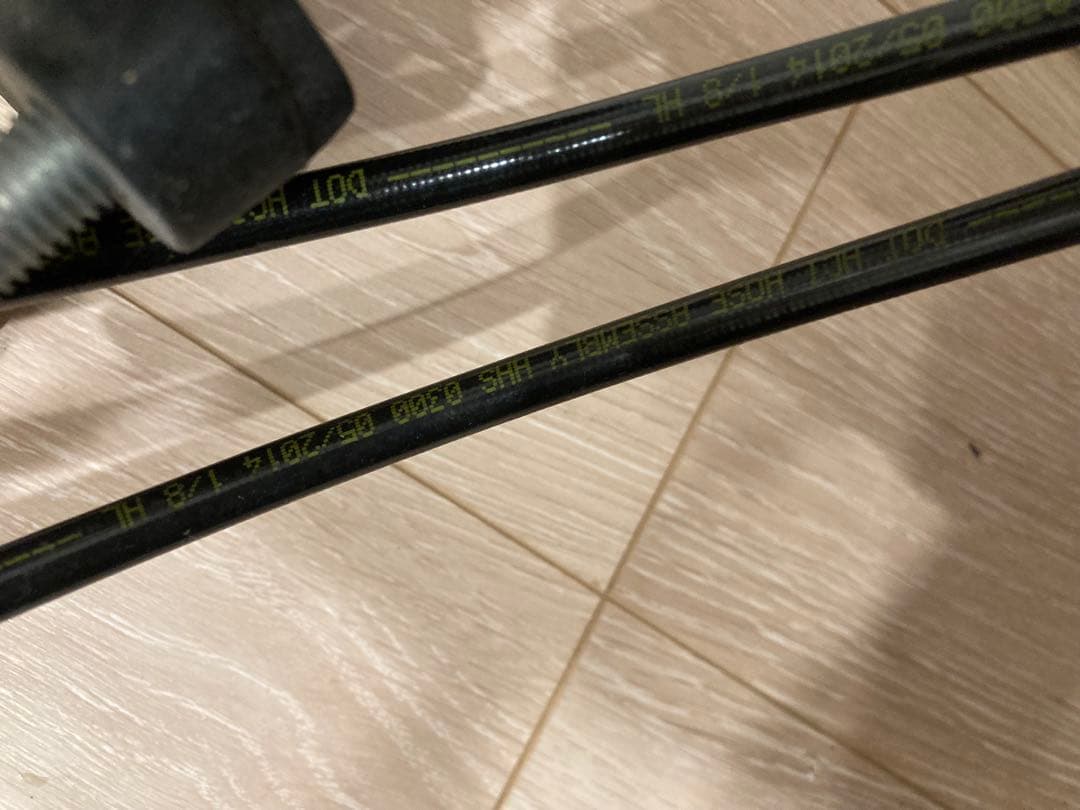 u*K様 ハーレーダビットソン純正キャリパーブレーキ左右セット