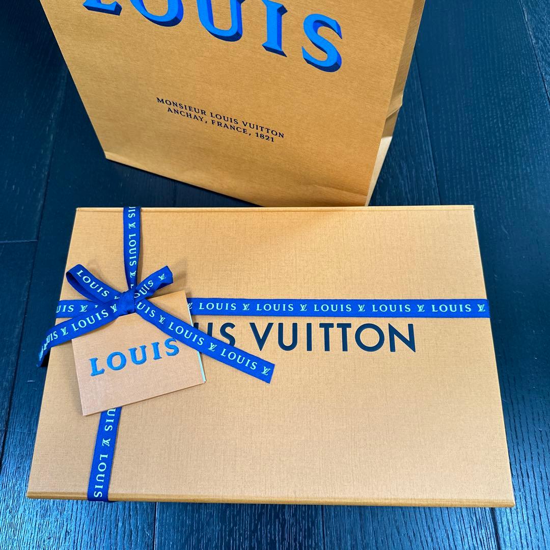 【新品未使用】 Box紙袋付きルイ・ヴィトン カイエ・ギュスターヴMM ブラック