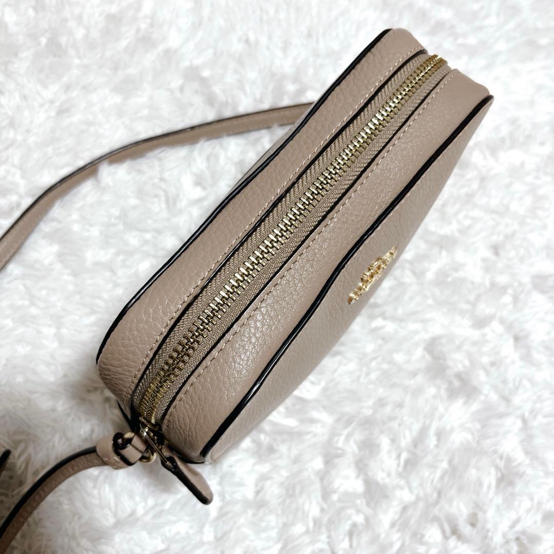 極美品✨COACH カメラバッグ ショルダーバッグ クロスボディ　ベージュ