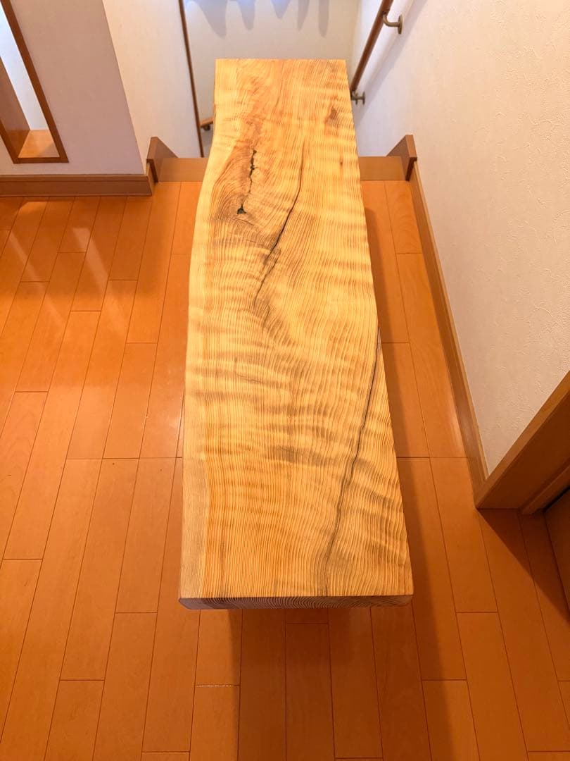 天然杉の一枚板極上木目サイドテーブルやベンチ、ラックなどに蜜蝋クリーム仕上げ