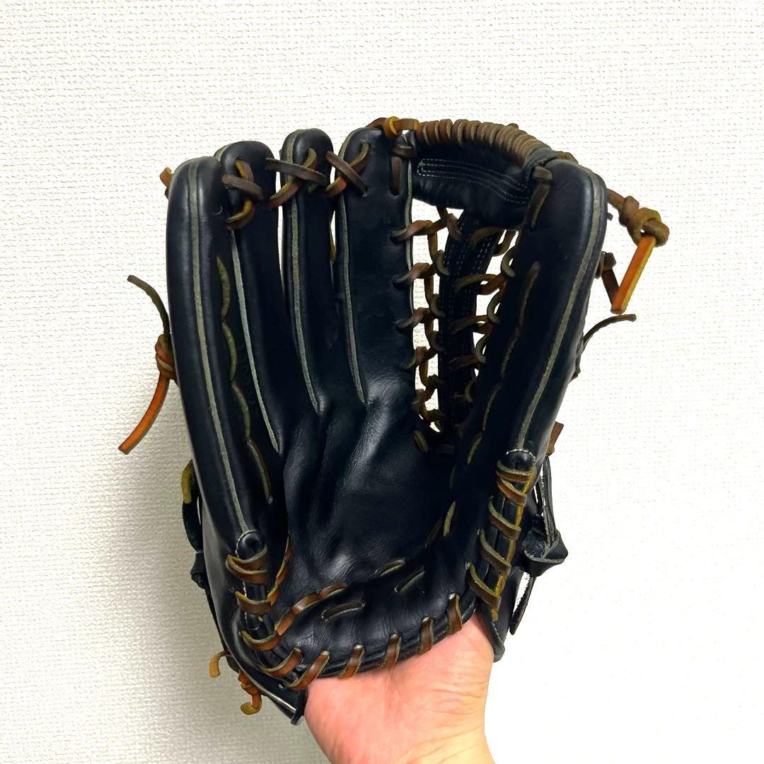 977 アンダーアーマー 極美品 型良 即戦力 硬式 外野手用グローブ 左投げ