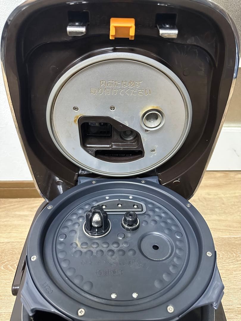 象印 圧力HI炊飯ジャー 極め炊き NW-JT18 2018年製