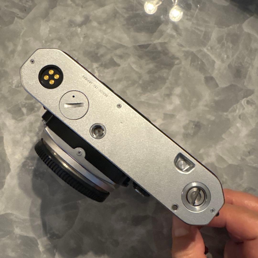 Nikon FE本体＋【おまけ】ピークデザイン バンドストラップ