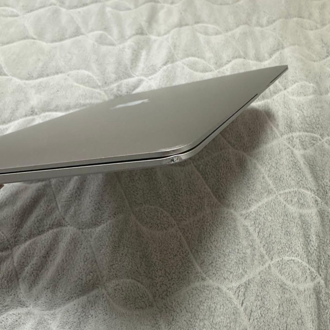 MacBook本体 Apple MacBook Air 13