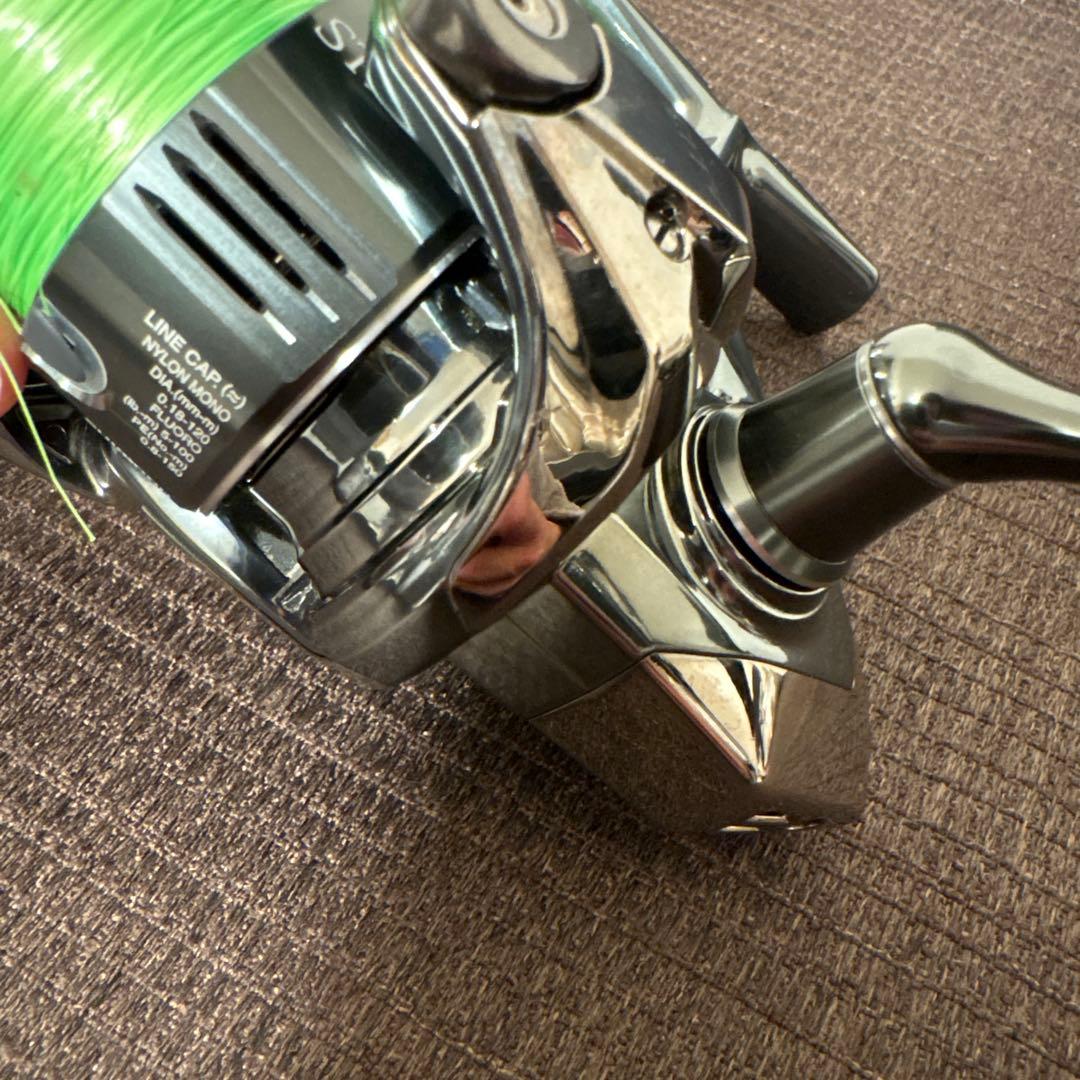 シマノ　22ステラ　c2500S 美品　センシティブアルミノブ