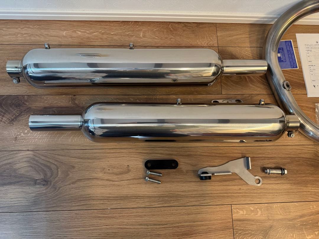 w800 アールズギア　ワイバンクラシック　マフラー