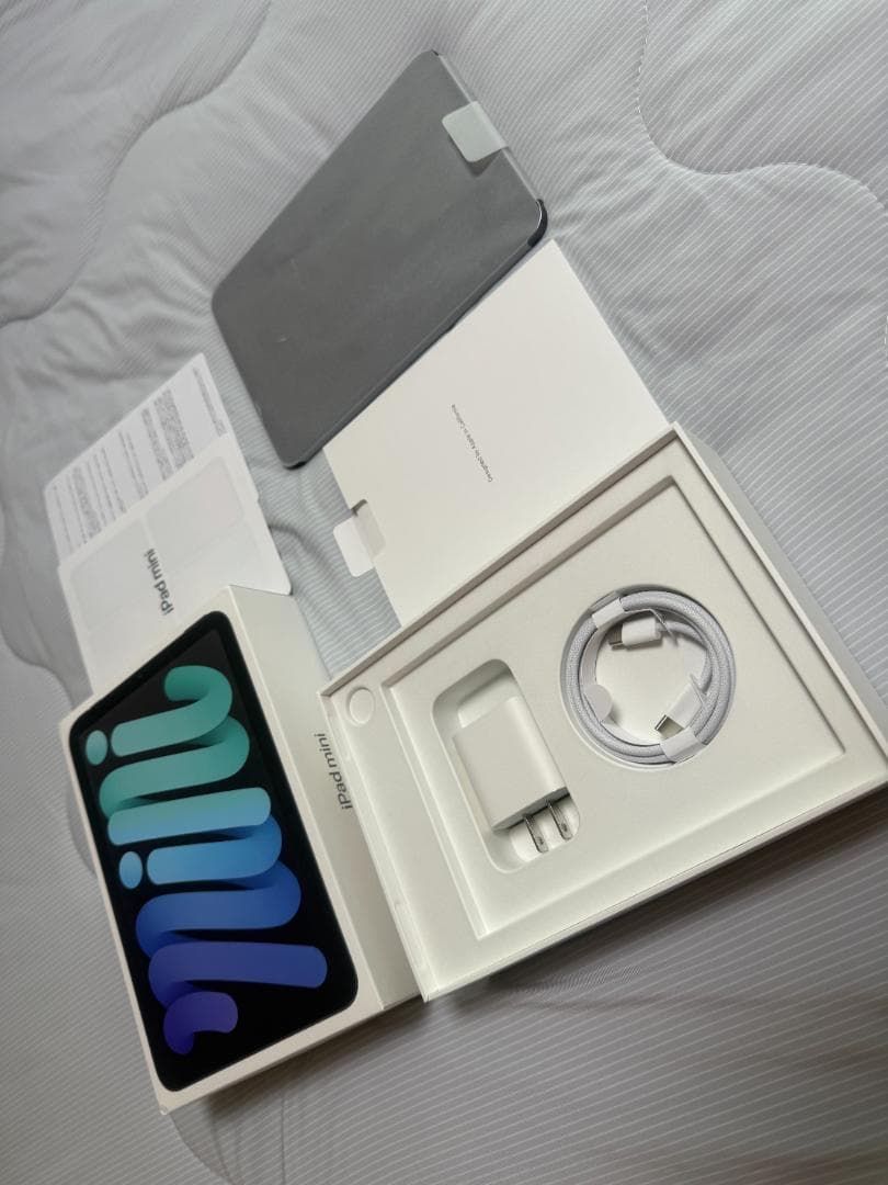 ぴ*ん様 【ほぼ新品】Apple iPad mini（A17Pro）Wi-Fi