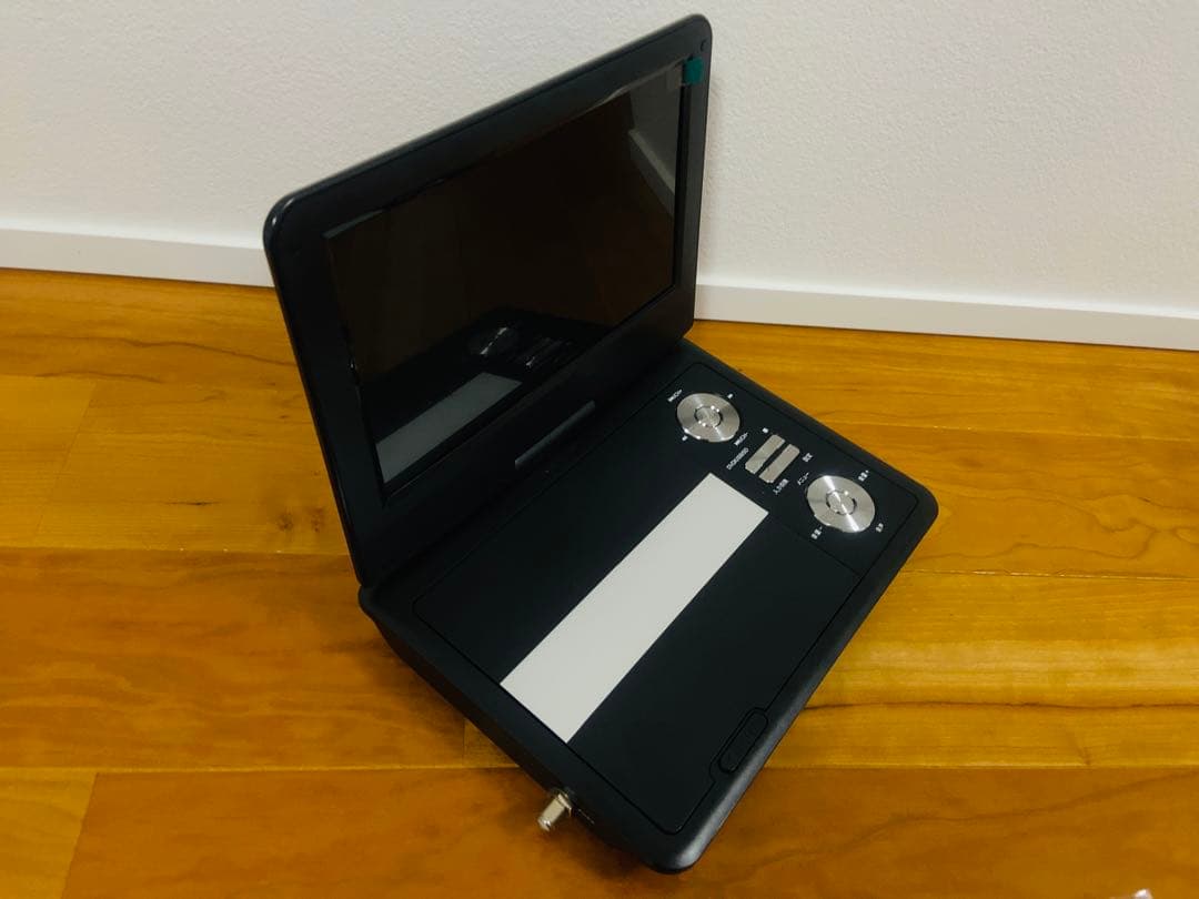 ポータブルDVDプレーヤー 9インチ ワンセグ　TOHO IT-PDV922