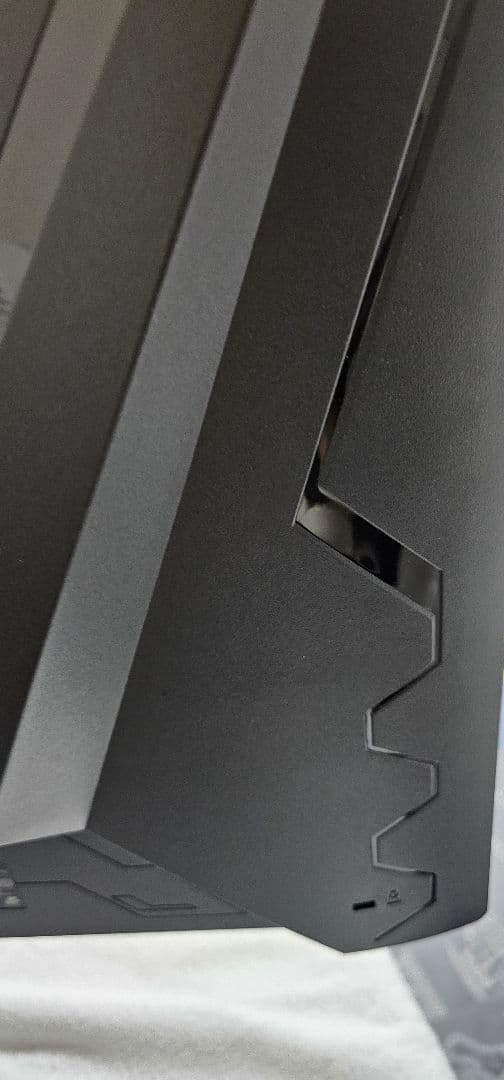 ASUS 28インチ 4K 144hz ゲーミングモニター VG28UQL1