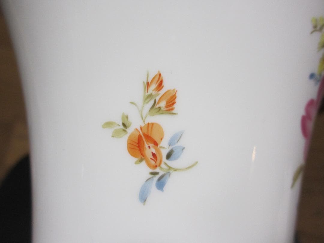 マイセン Meissen 花瓶 R.Münch絵付け 金彩 高さ26.5cm