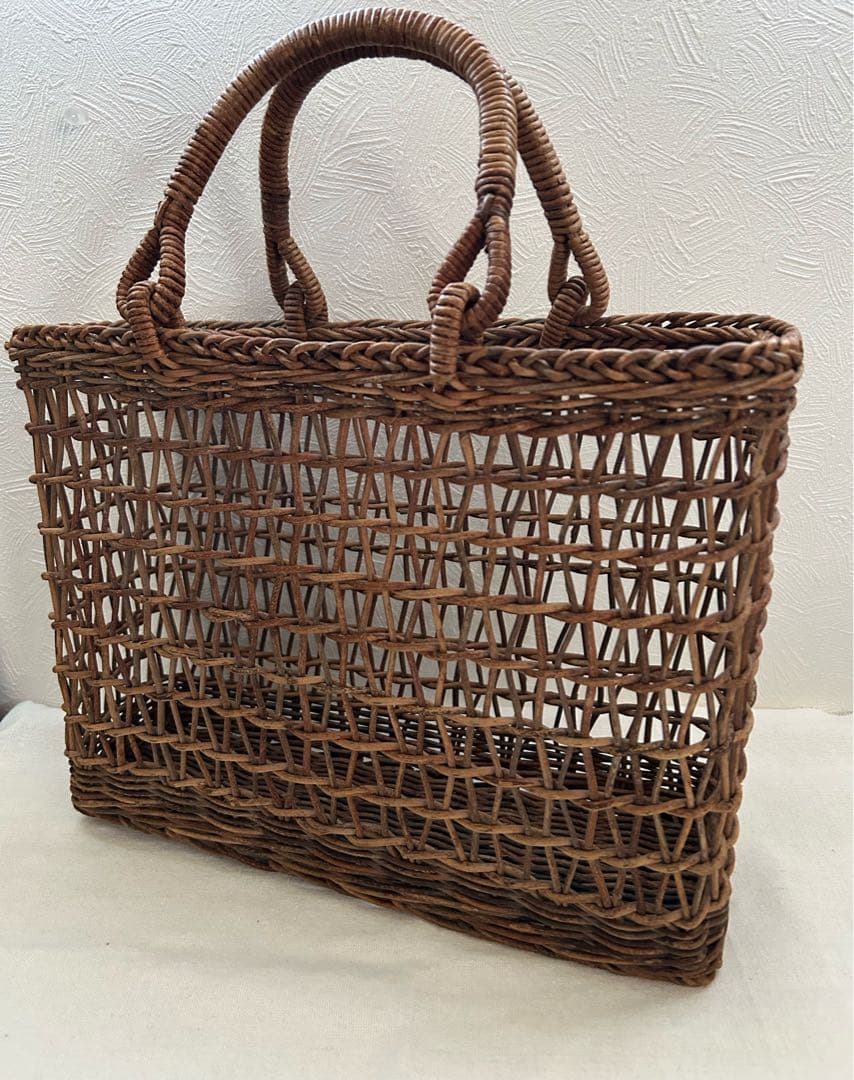 あけび籠　かごバッグ 透かし編み あけび蔓