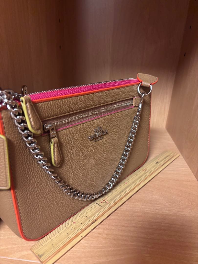 COACH ベージュ ピンク ショルダーバッグ、ハンドバッグ