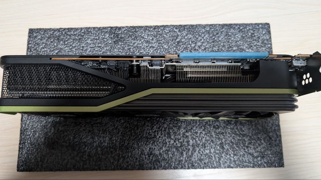 グラフィックボード・グラボ・ビデオカード ASRock Radeon RX 6950 XT OC Formula