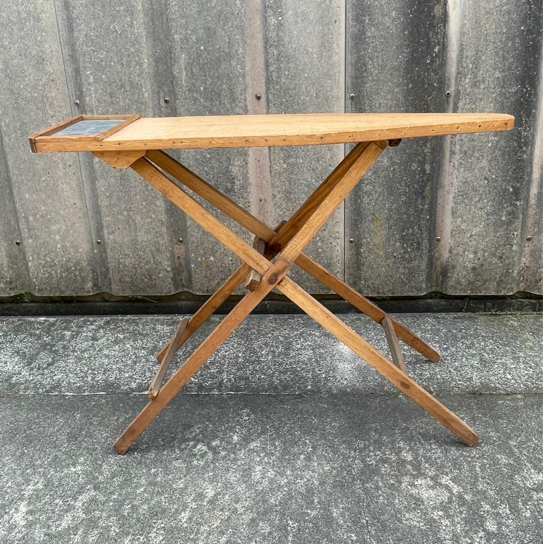 アンティーク/イギリス製/木製/アイロン台/折りたたみ/ディスプレイ/店舗什器
