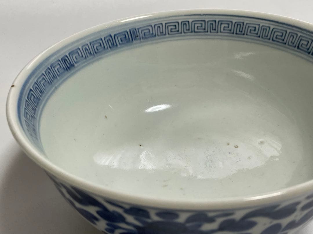 アンティーク　骨董　染付牡丹唐草文様　深鉢　丼　菓子鉢　古伊万里　亀山　亀山焼