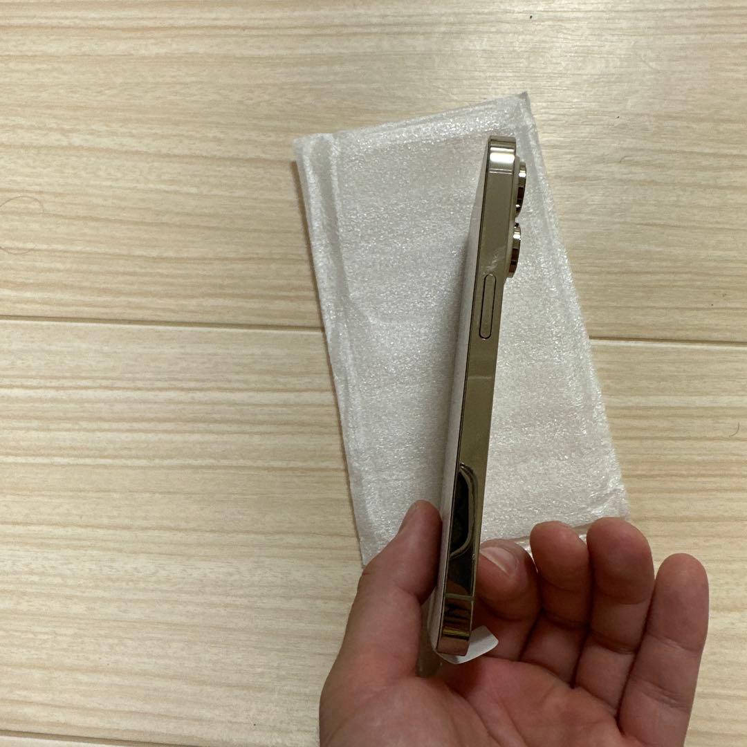 新品未使用交換品 SIMフリー iPhone 14 Pro 256GB ゴールド