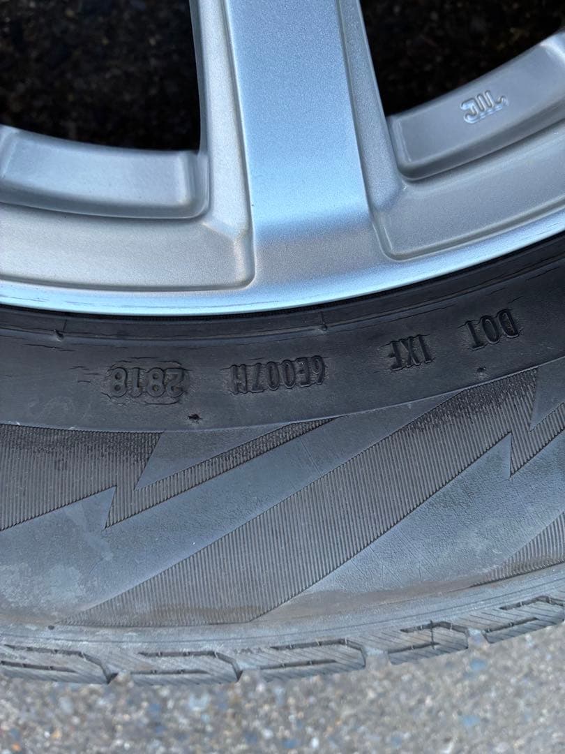 17インチ スタッドレスタイヤホイール4セット