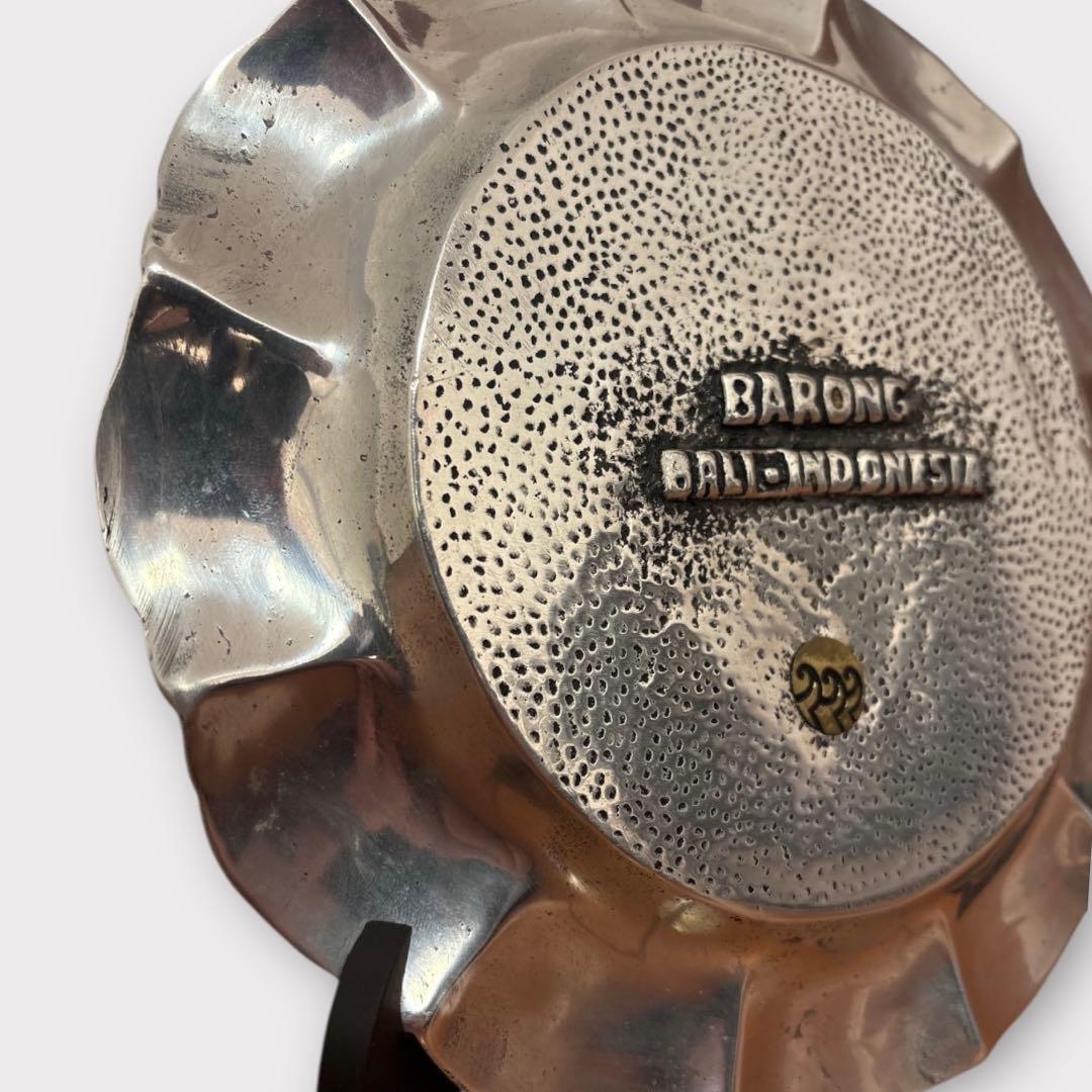 聖獣バロン 飾り皿 金属製 バリ島 ヒンドゥー教 木製台座付き