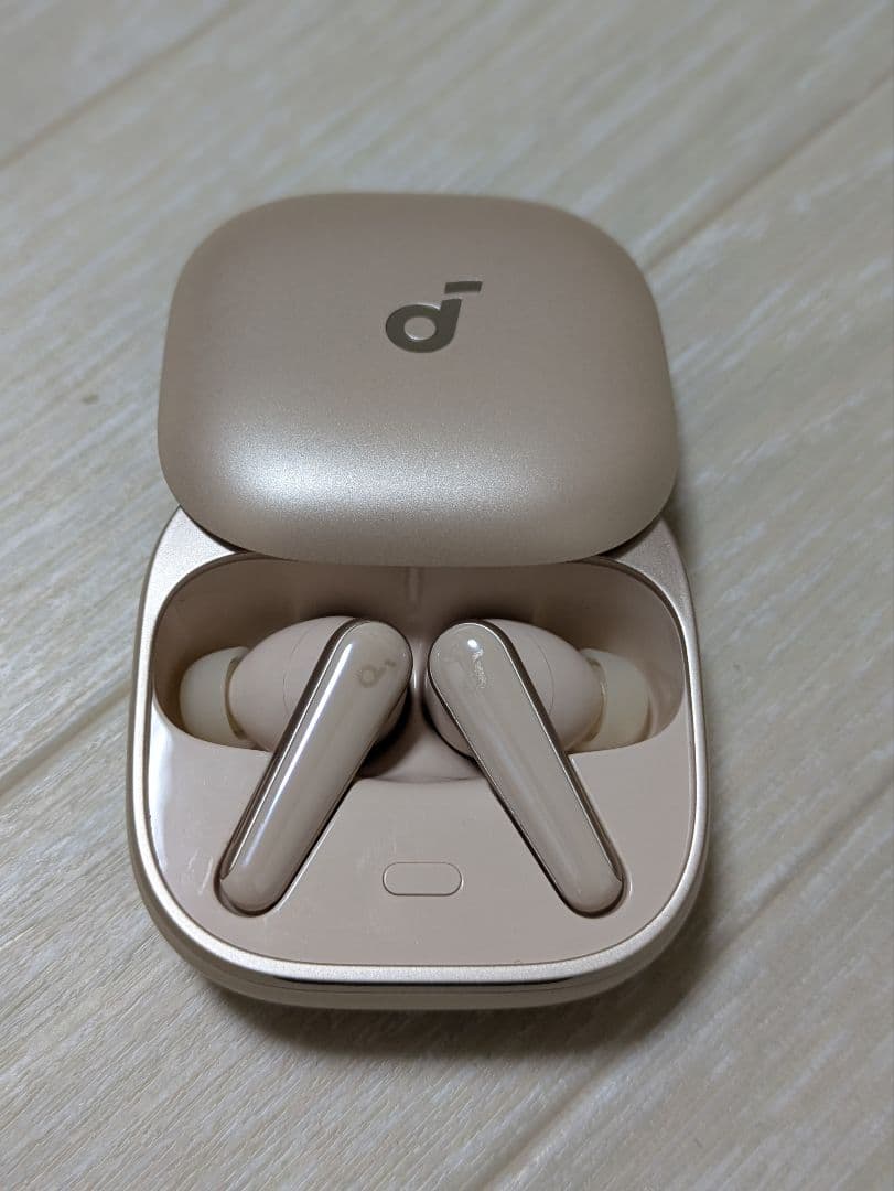 美品　Anker Soundcore Liberty 5 シャンパンゴールド