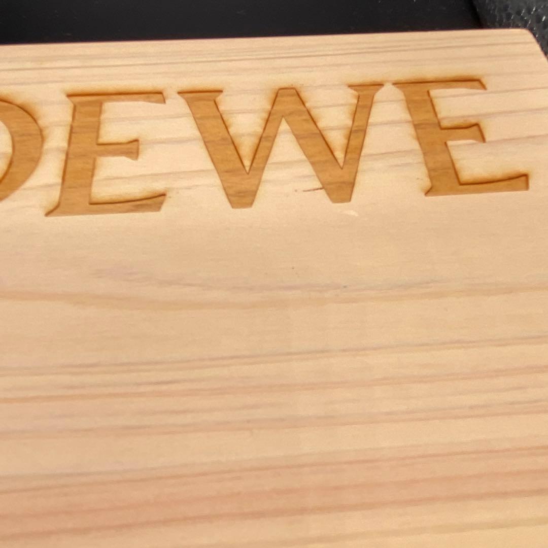 LOEWE　ロエベ　箱　ウッド　焼き菓子入れ　ノベルティ　　no.99