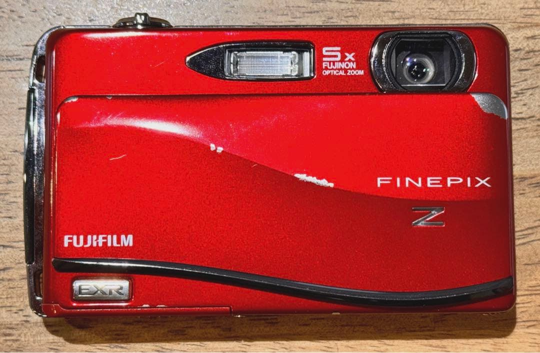 Fujifilm FinePix Z800EXR レッド 5倍ズーム
