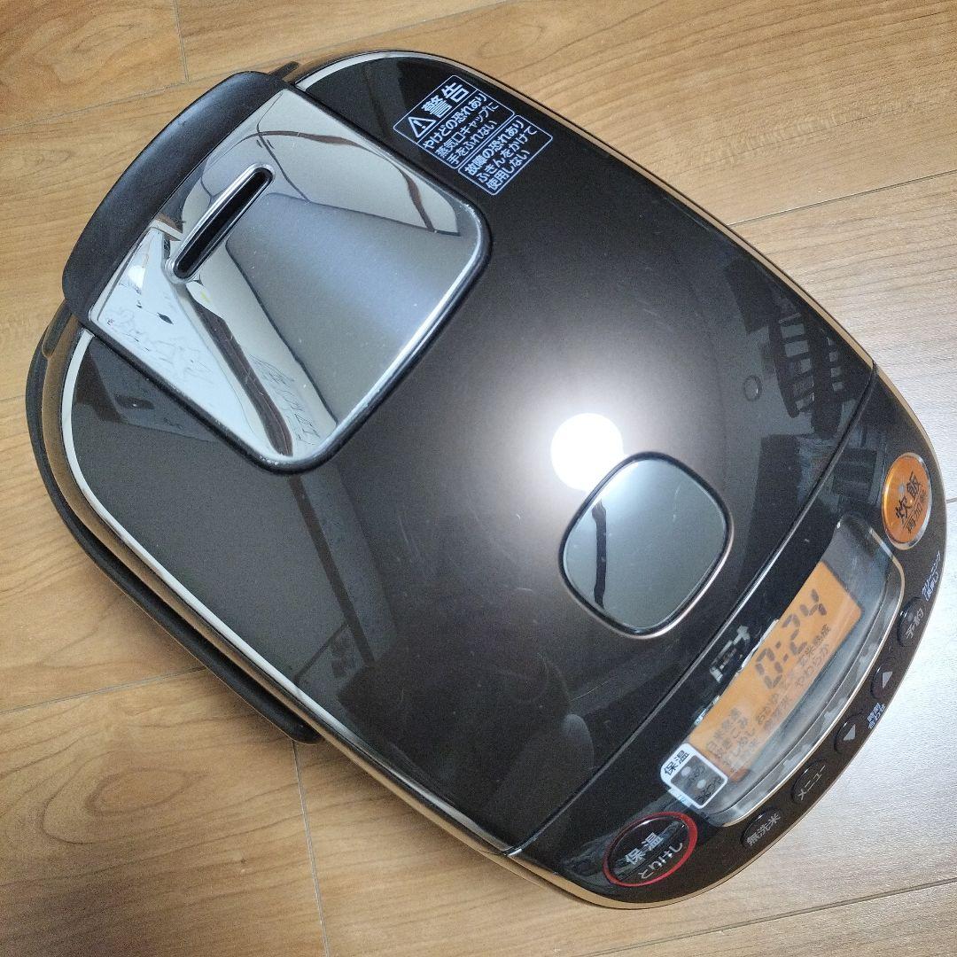 象印　ZOJIRUSHI　圧力IH炊飯ジャー 【極め炊き】2021年製　３合炊き