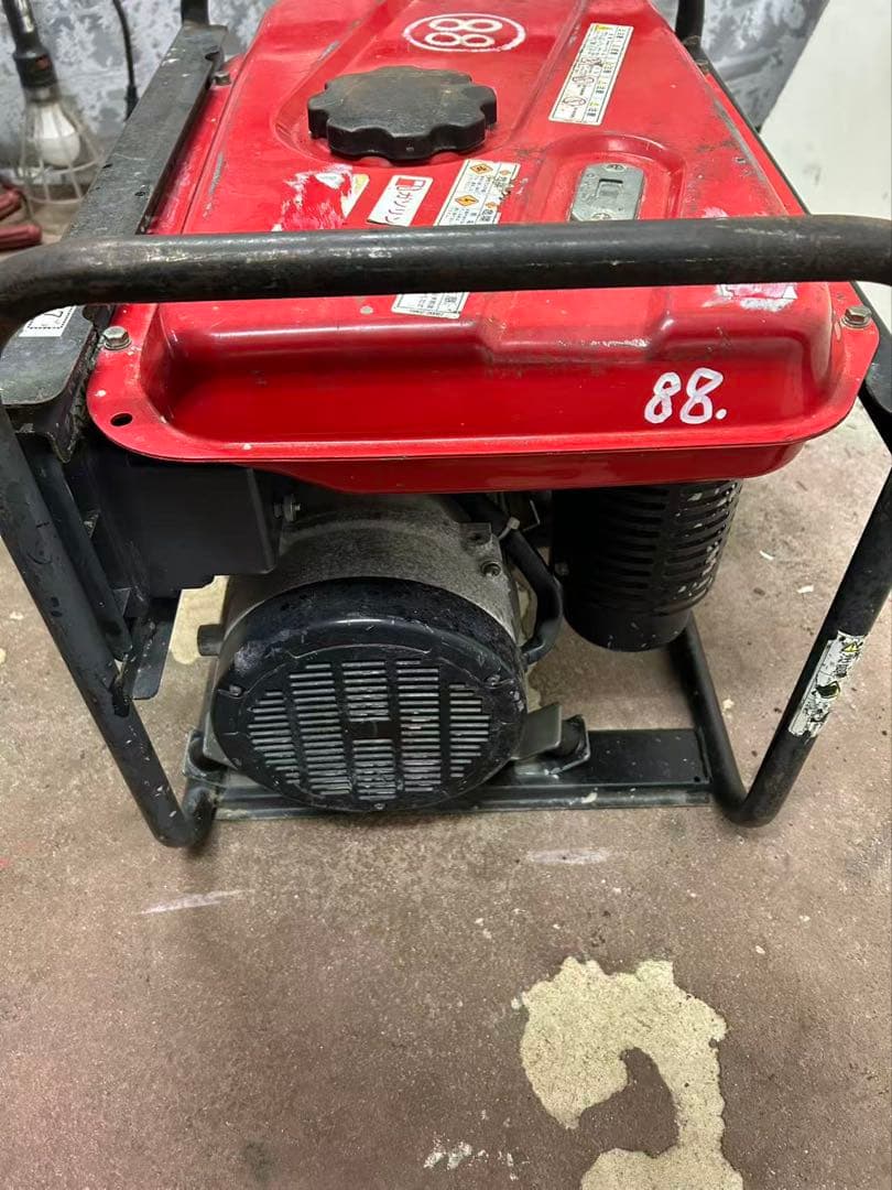 新ダイワ shindaiwa EGR2600 発電機　動作確認済み (B858)