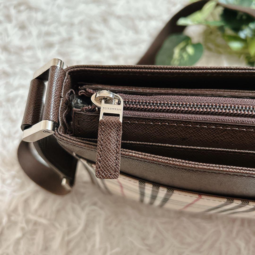 美品⁂バーバリー⁂ショルダーバッグ　キャンバスレザー　ノバチェック　ブラウン