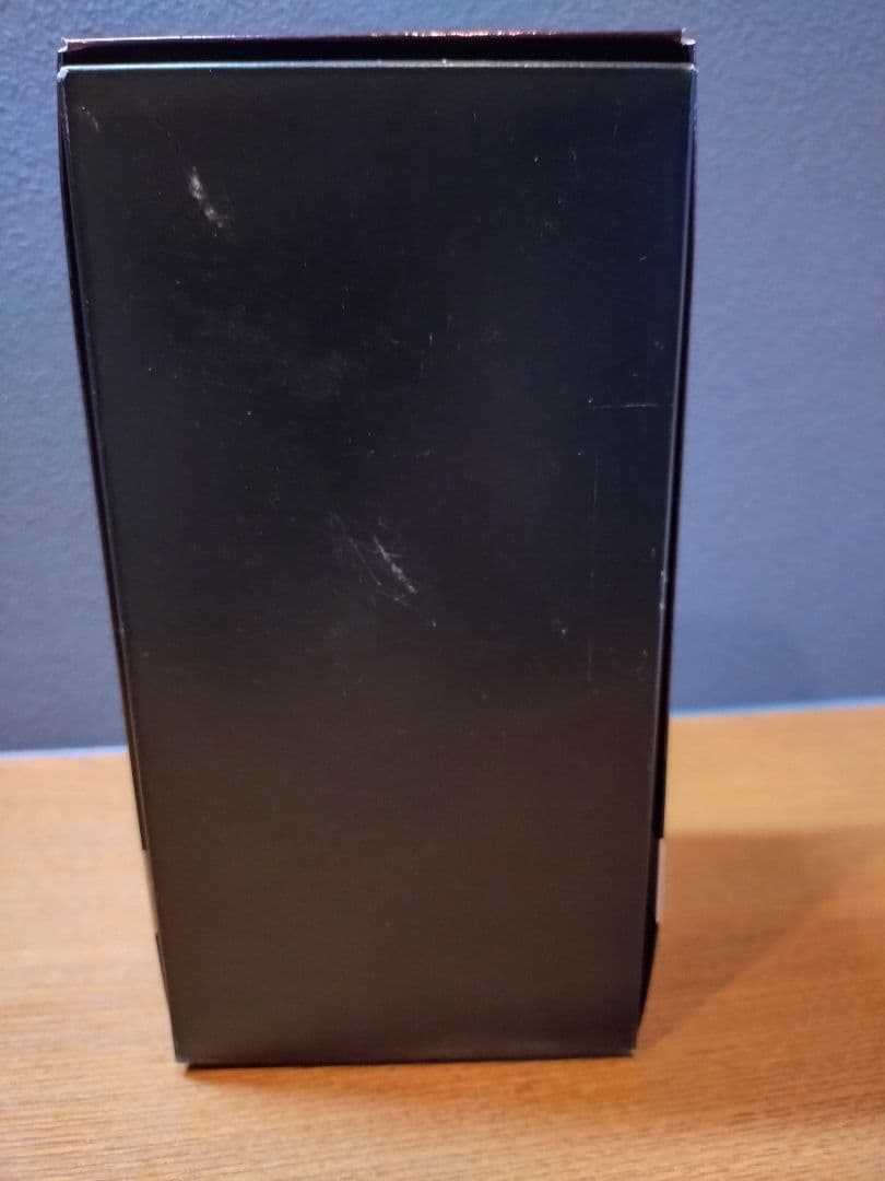 サントリー 響12年 700ml 箱付き