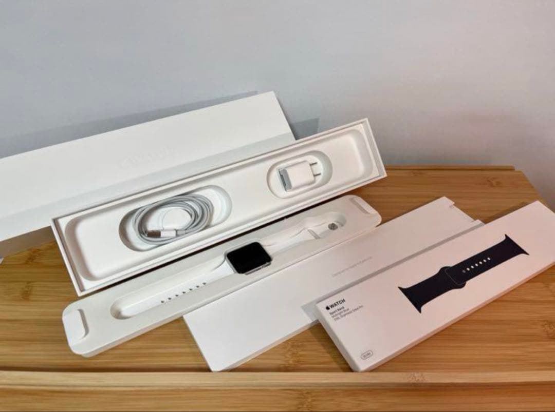 APPLE WATCH2 38mm ホワイト　交換ベルト付き