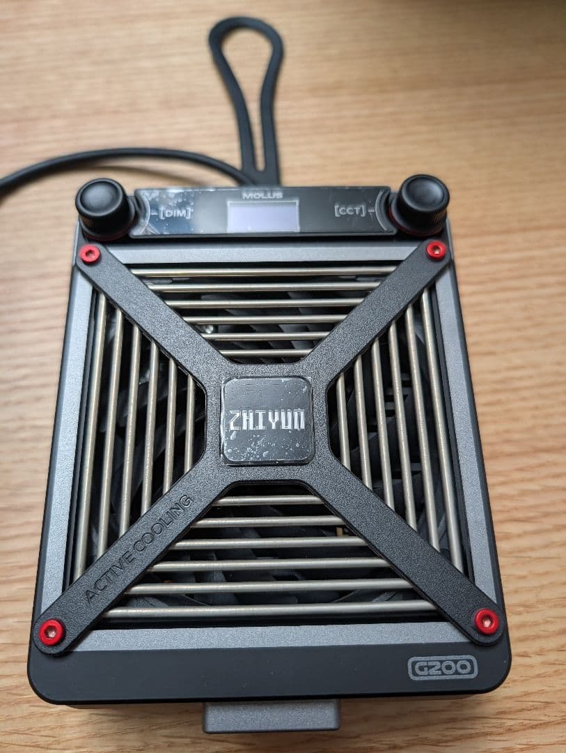 美品 ZHIYUN MOLUS G200 200W ビデオライト