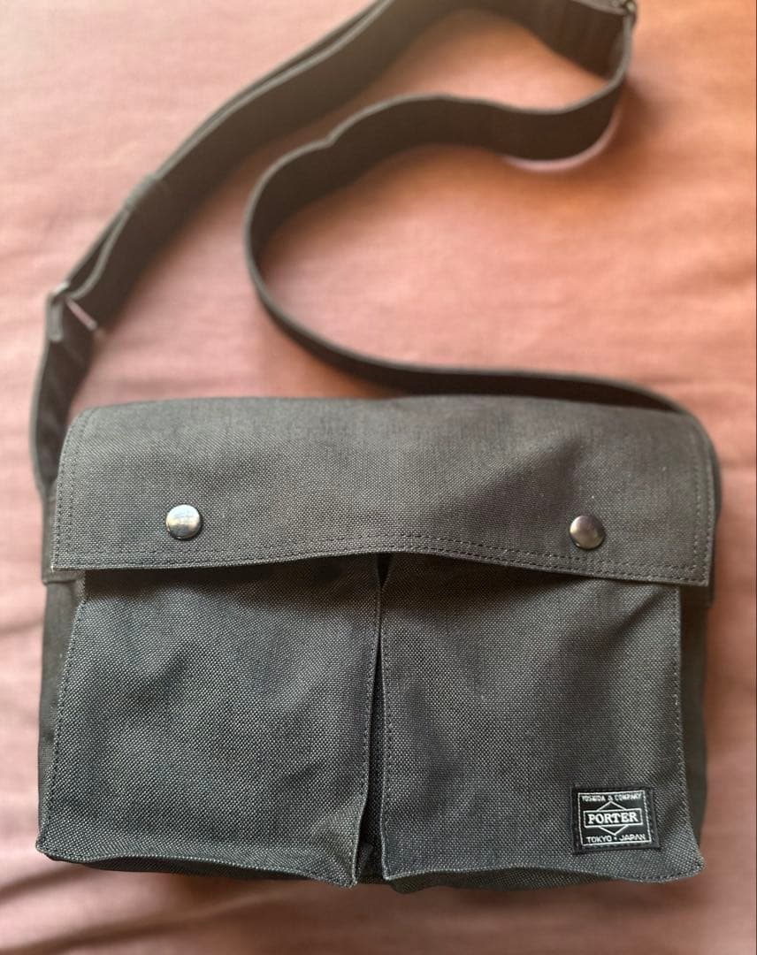 美品　PORTER スモーキー ショルダーバッグ　ブラック