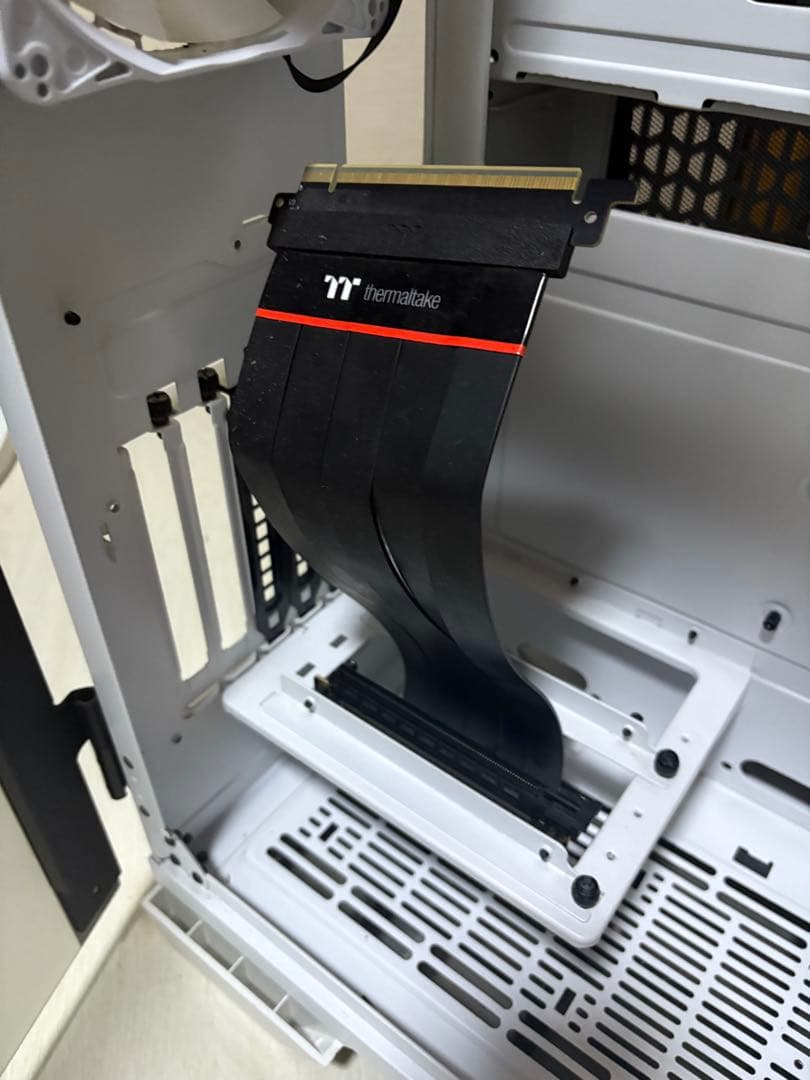 めぐ　Thermaltake VIEW 51 TG