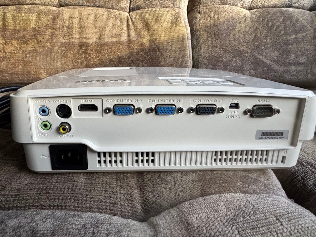 BenQ MH530 プロジェクター本体