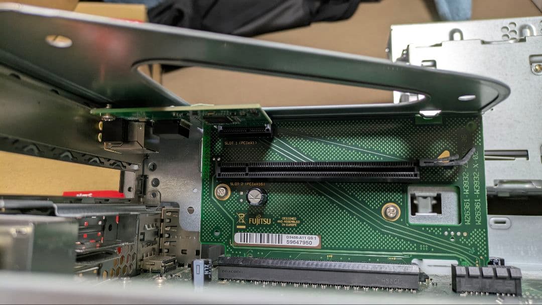 Windowsデスクトップ Fujitsu ESPRIMO D588/T