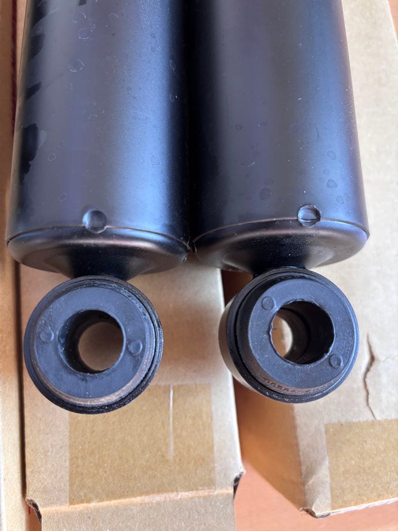 NISSAN 3型 E26 キャラバン 純正 ショックアブソーバー 新車外し