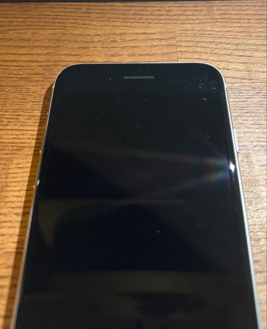 【美品】iPhone SE3 64gb