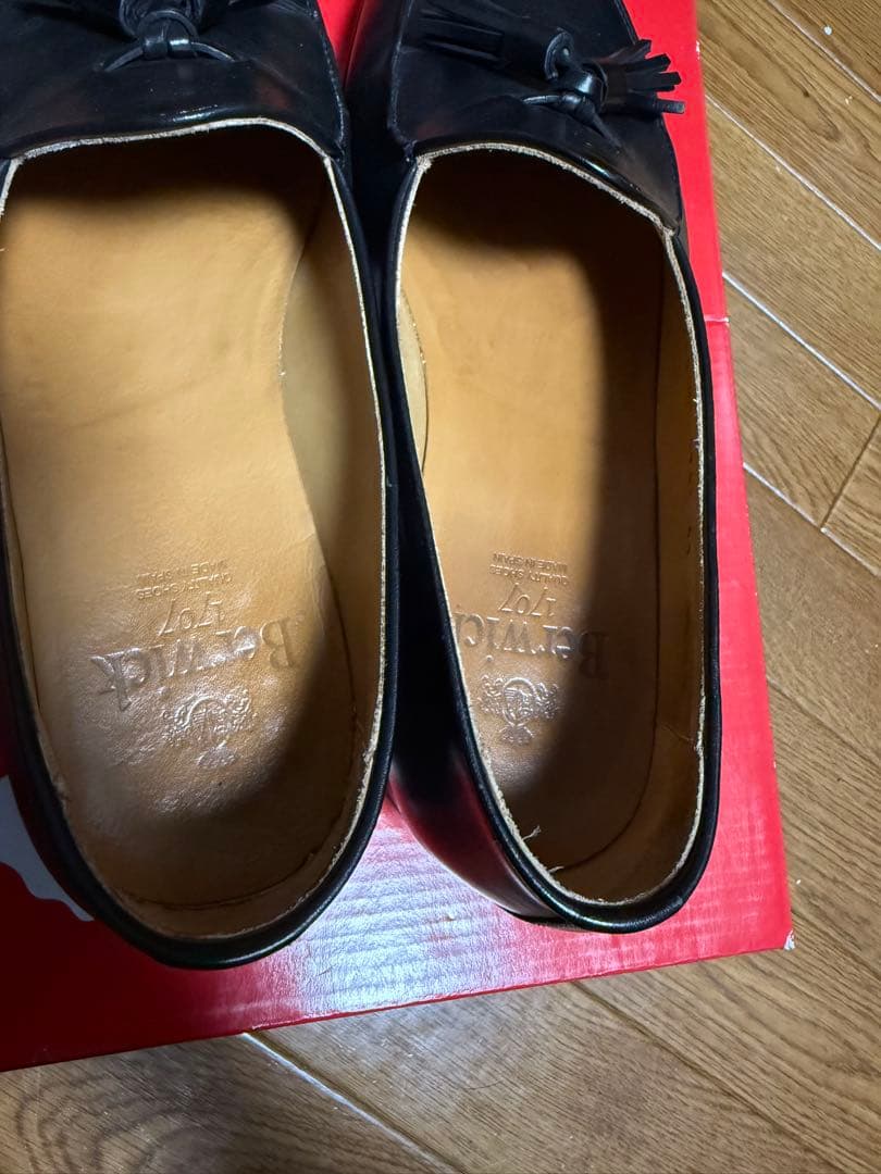 Berwick 黒 レザー ローファー タッセル　サイズ41