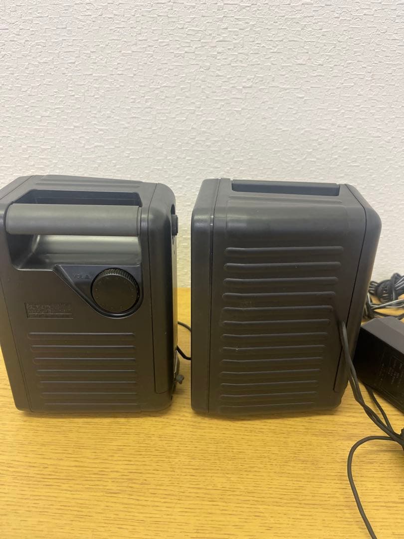 SONY Discman D-250 ポータブルCDプレーヤー　スピーカー付き