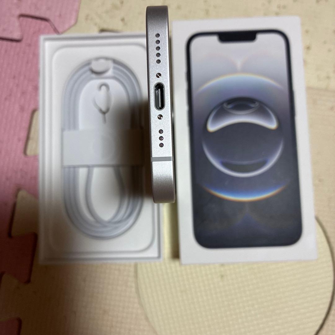 iPhone 16e ホワイト　128 SIMフリー　ホワイトのお箱