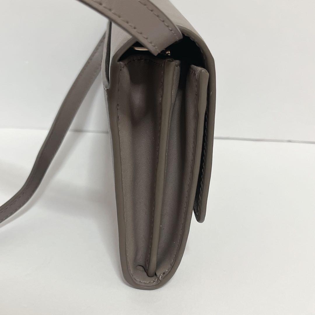 未使用級✨フルラ　Meti ショルダーバッグ　ウォレットショルダー　現行ロゴ　灰